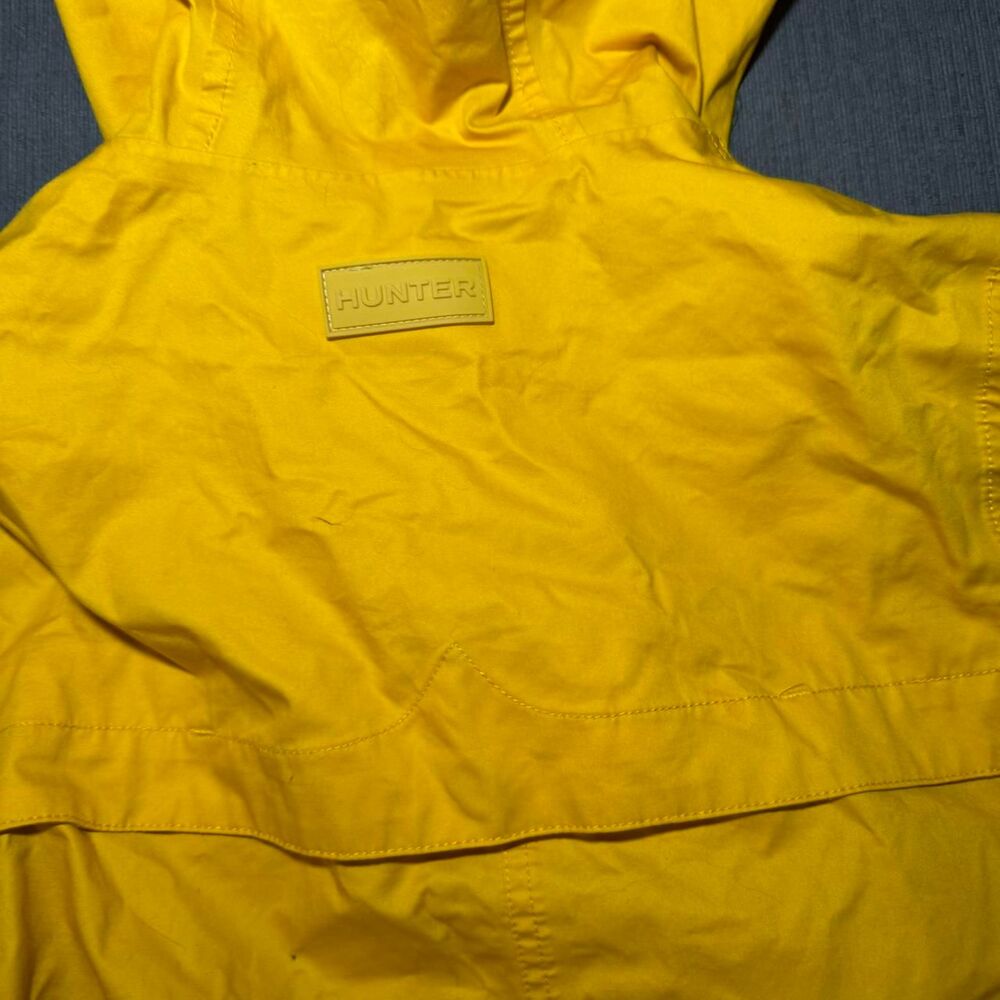 Hunter Yellow Hooded Utility Rain Jacket - Picture 4 of 13